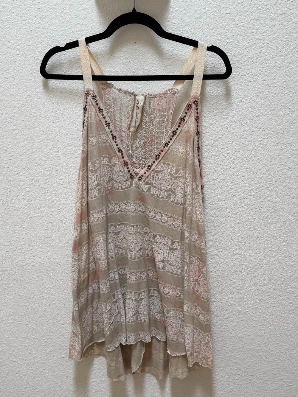 $70 MSRP NWT Aratta Beige and Pink Lace + Beading Camisole